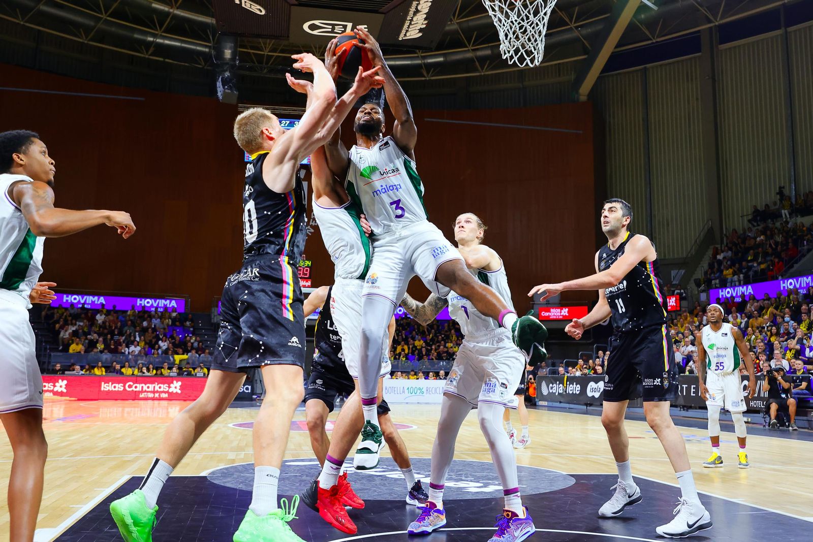 Melvin Ejim, sus cuatro años y seis títulos en Málaga