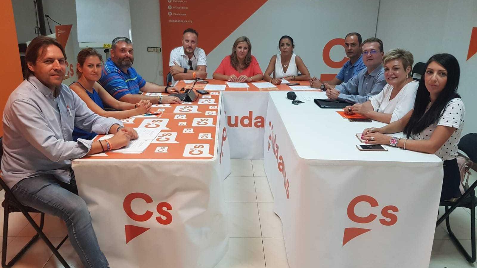 Una de las reuniones del Comité Provincial del que parten las candidaturas a las municipales