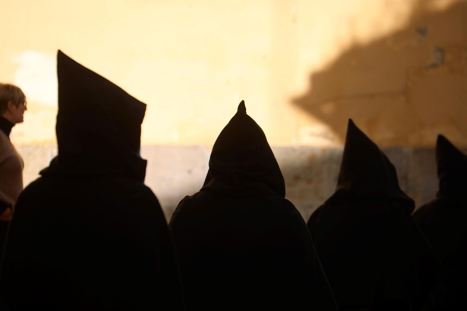 La procesión de la Universitaria en este Martes Santo de Córdoba, en imágenes