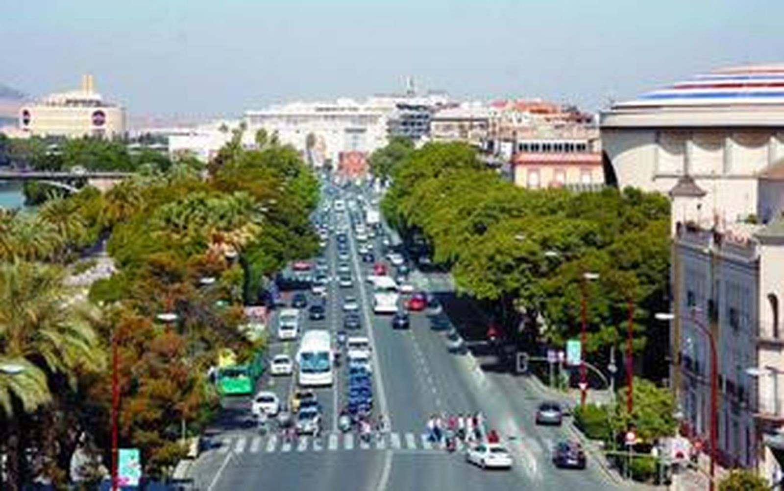 Vista del Paseo de Colón durante la mañana de ayer.