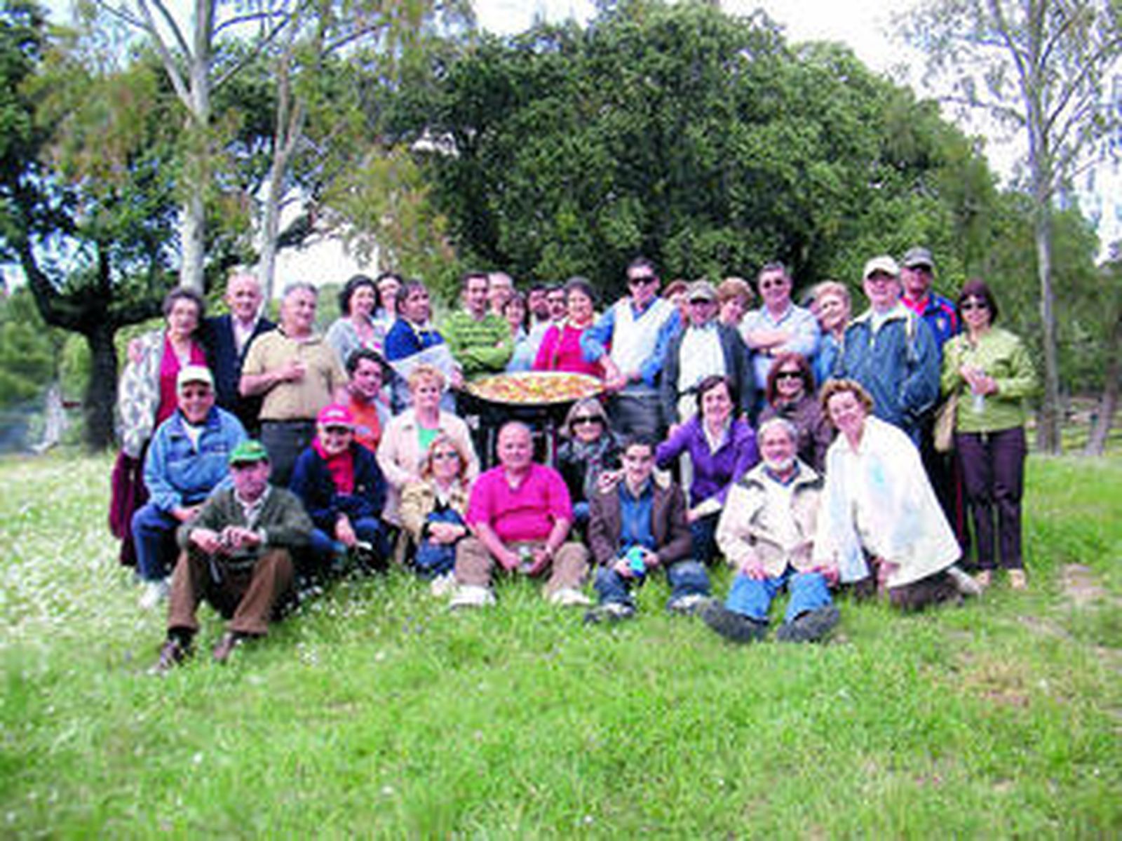 Miembros de la Asociación Andaluza de Trasplantados de Pulmón a Pleno Pulmón, en un almuerzo.