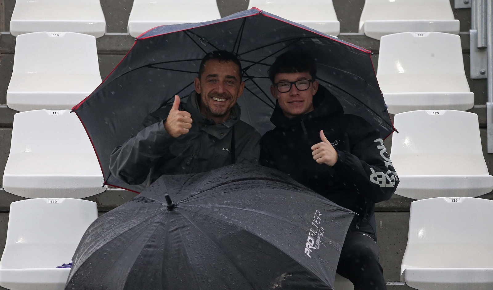 Búscate durante el Balona - Marbella en el Ciudad de La Línea