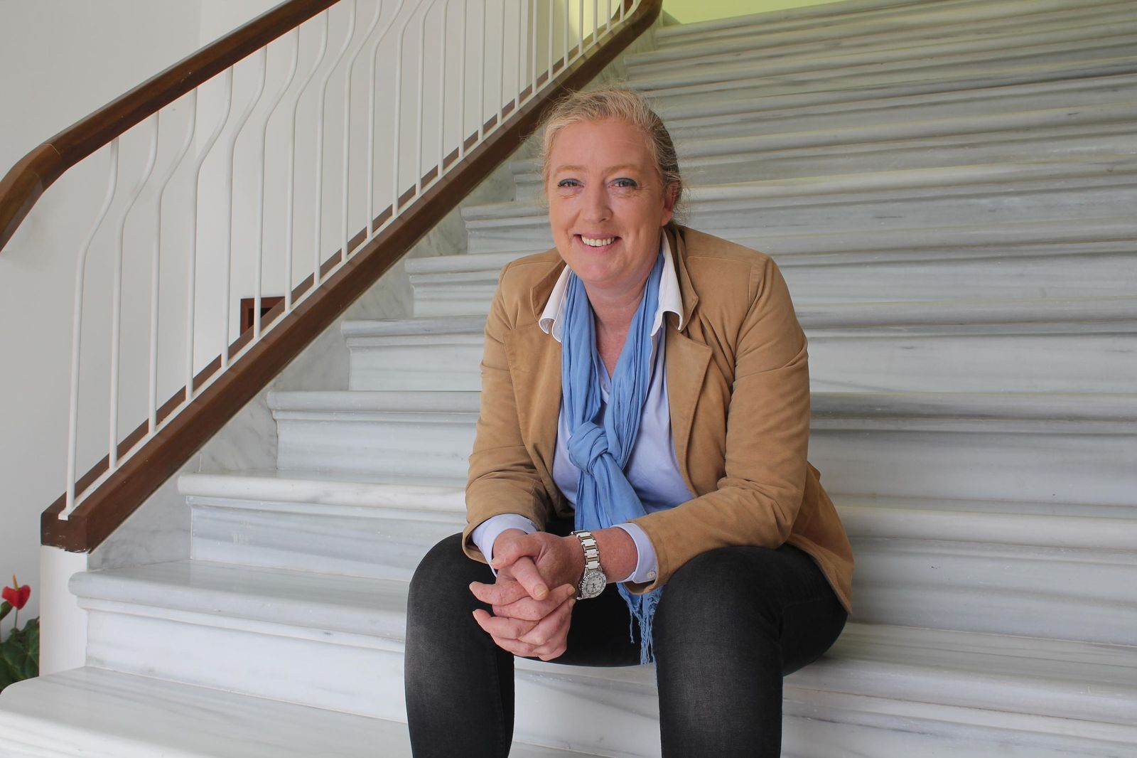 Imagen de archico de Patricia Ybarra en la escalera imperial del Ayuntamiento en el año 2015.