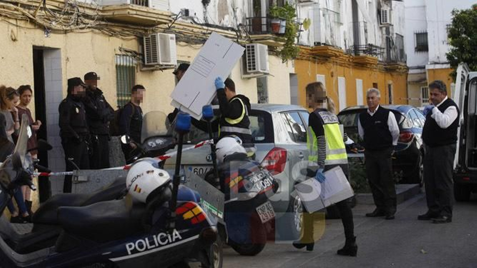 Las imágenes del crimen en Los Pajaritos