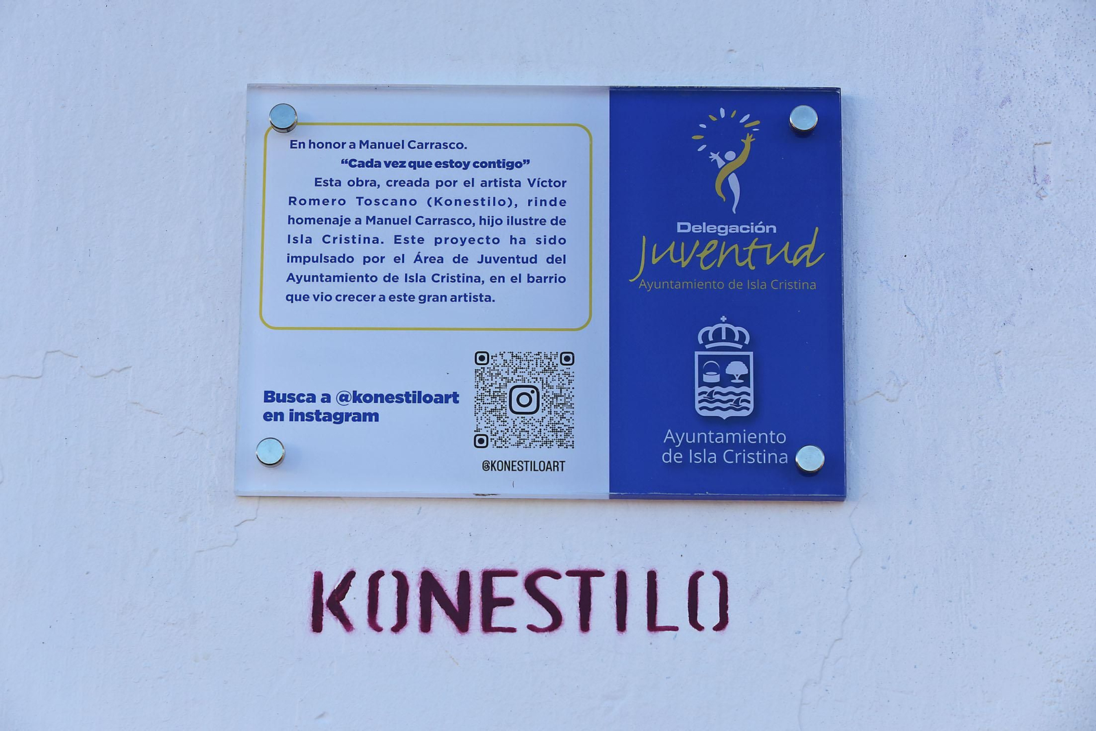 Imágenes de la inauguración del mural homenaje a Manuel Carrasco en Isla Cristina