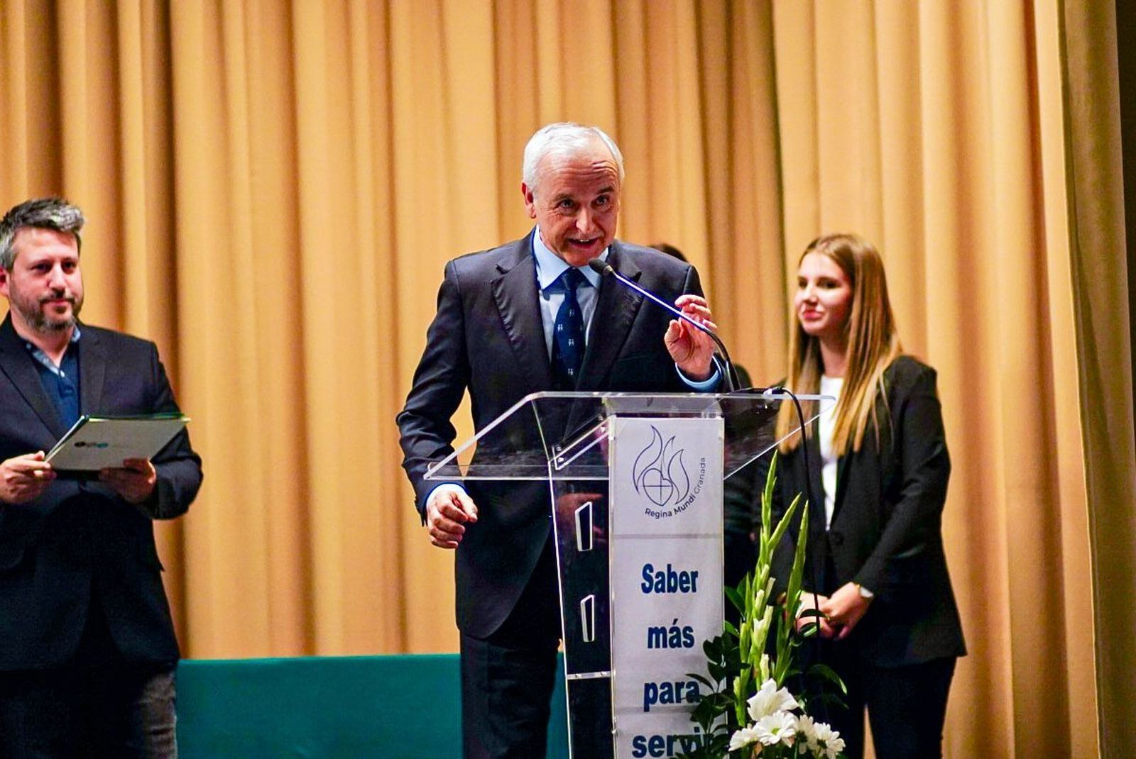 Fotos:  Premios Granada  por la Educación