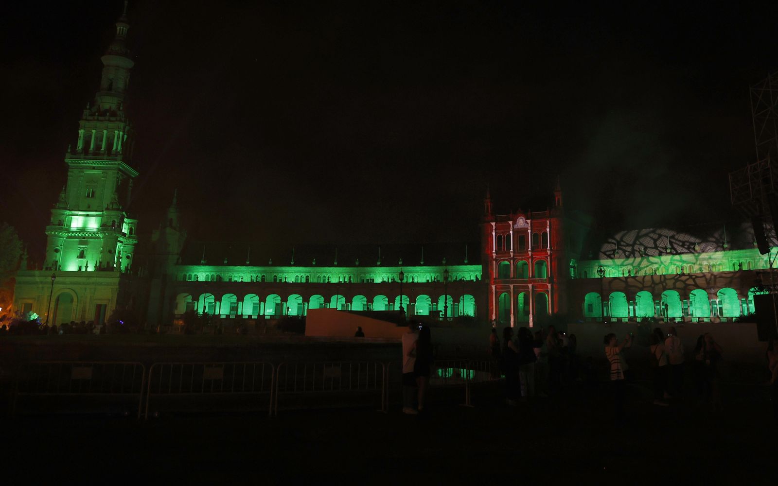 El espectáculo de luces y sonido de ICÓNICA en imágenes
