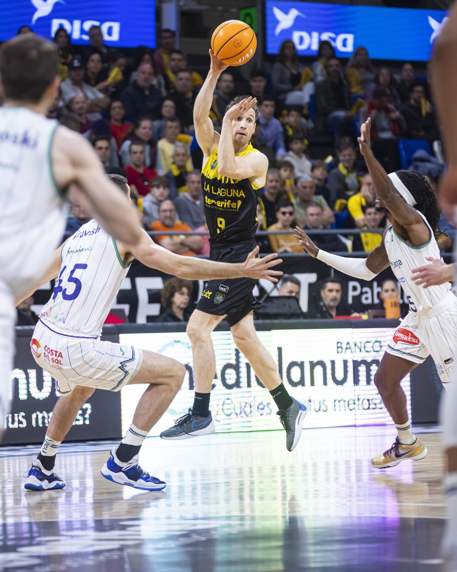 El Lenovo Tenerife-Unicaja, en fotos