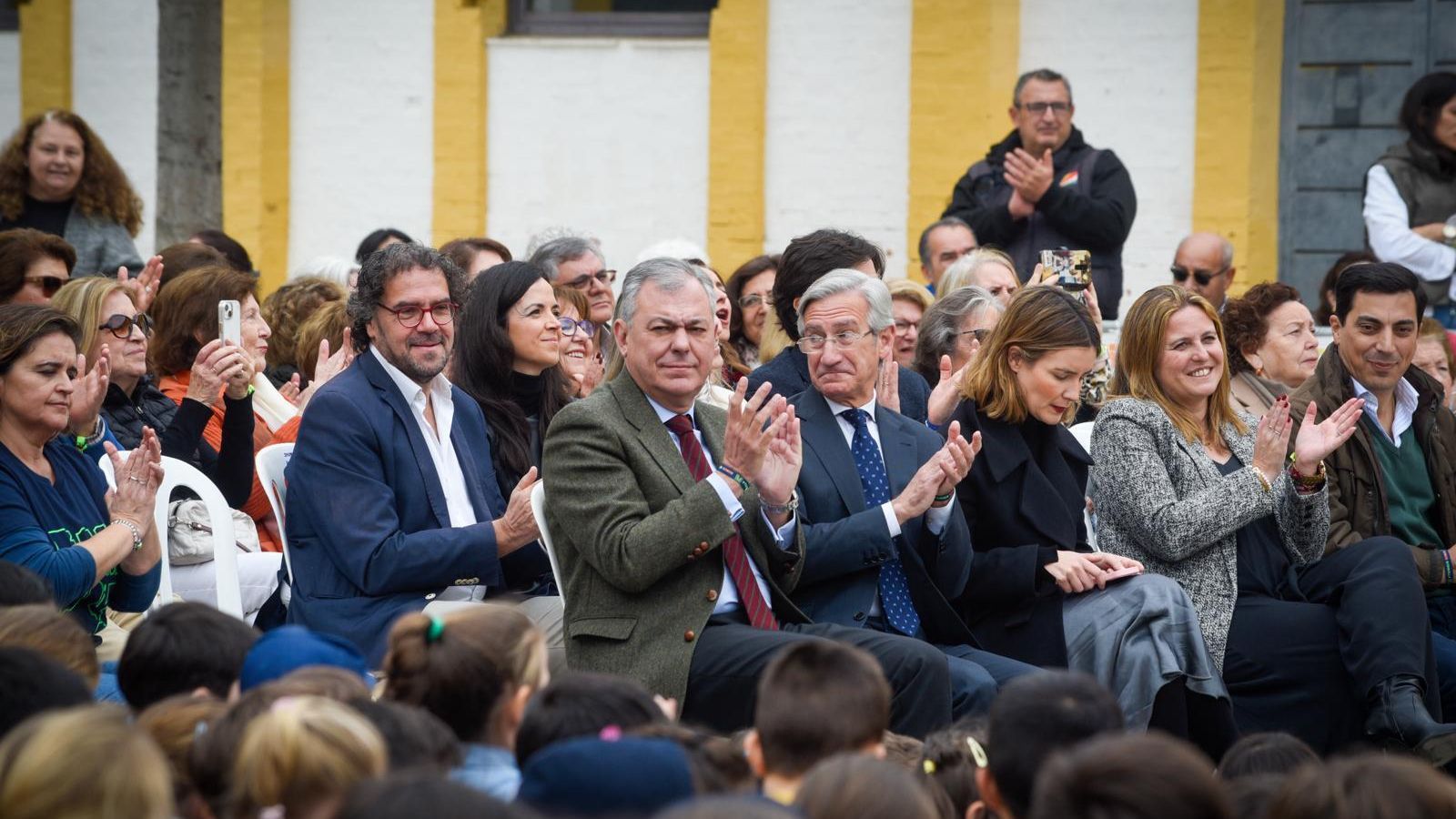 El alcalde, José Luis Sanz, y el delegado de Educación, Miguel Ángel Arauz.