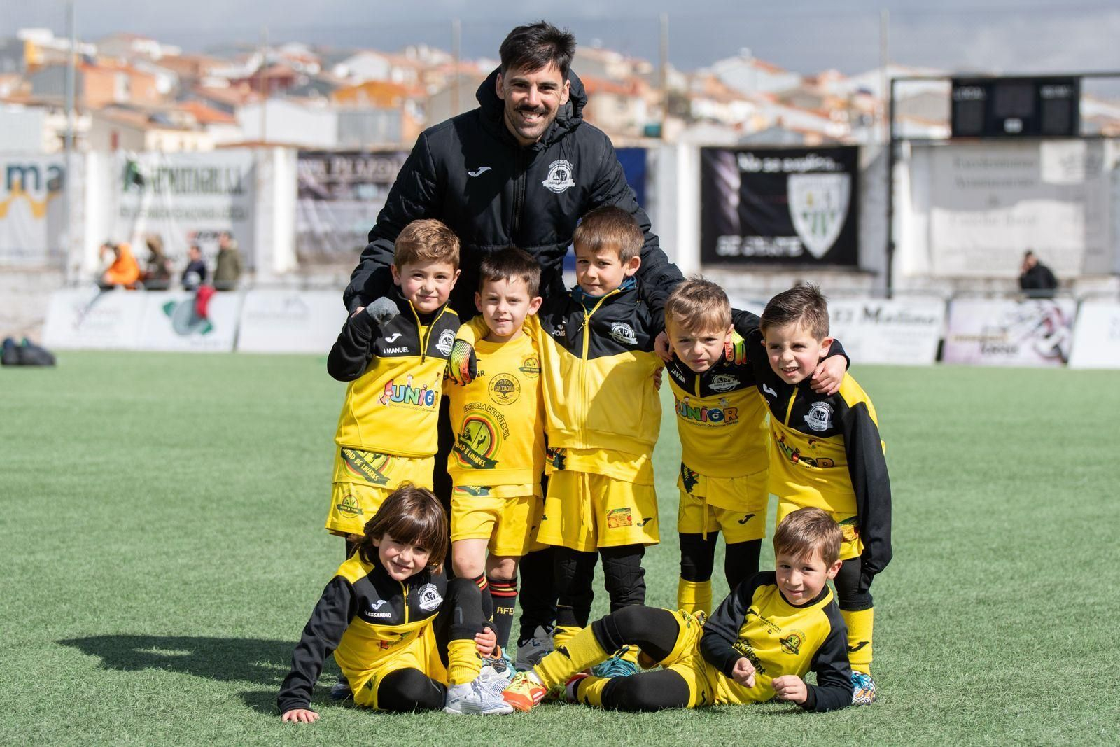 CF Ciudad de Linares, escuela de fútbol, valores y formación, en imágenes