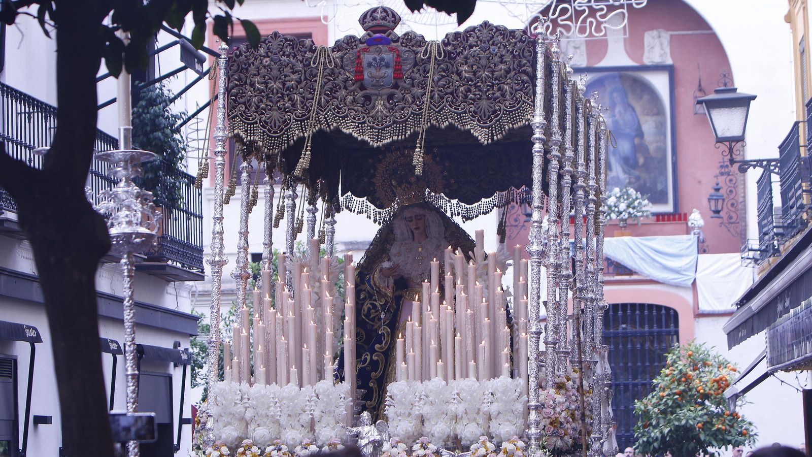 La Virgen de la Encarnación en su salida extraordinaria de diciembre de 2019.