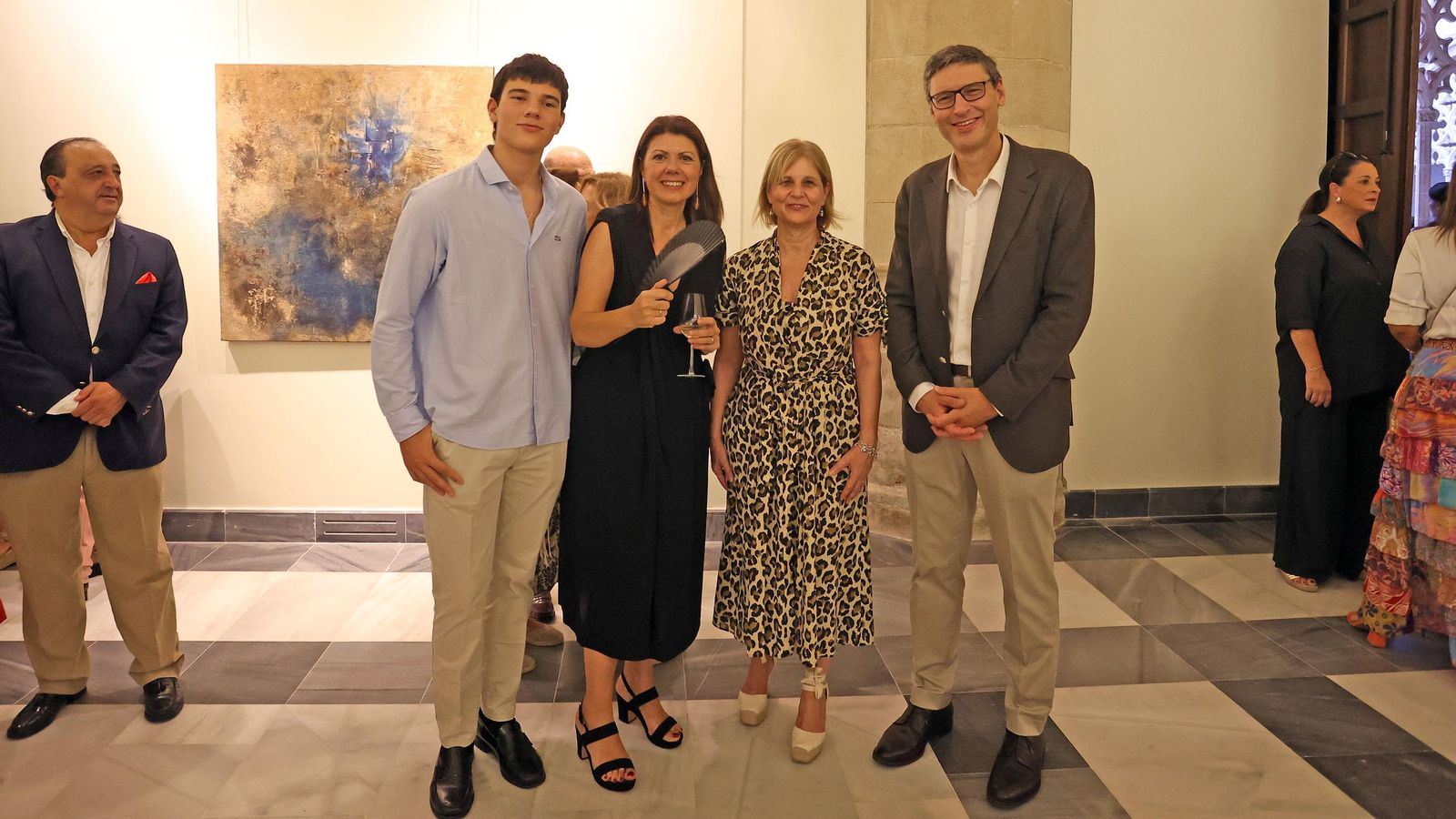 Imágenes de la exposición ‘Cádiz, viento, mar y vino’ de la artista Mariola Naranjo en los Claustros de Santo Domingo de Jerez