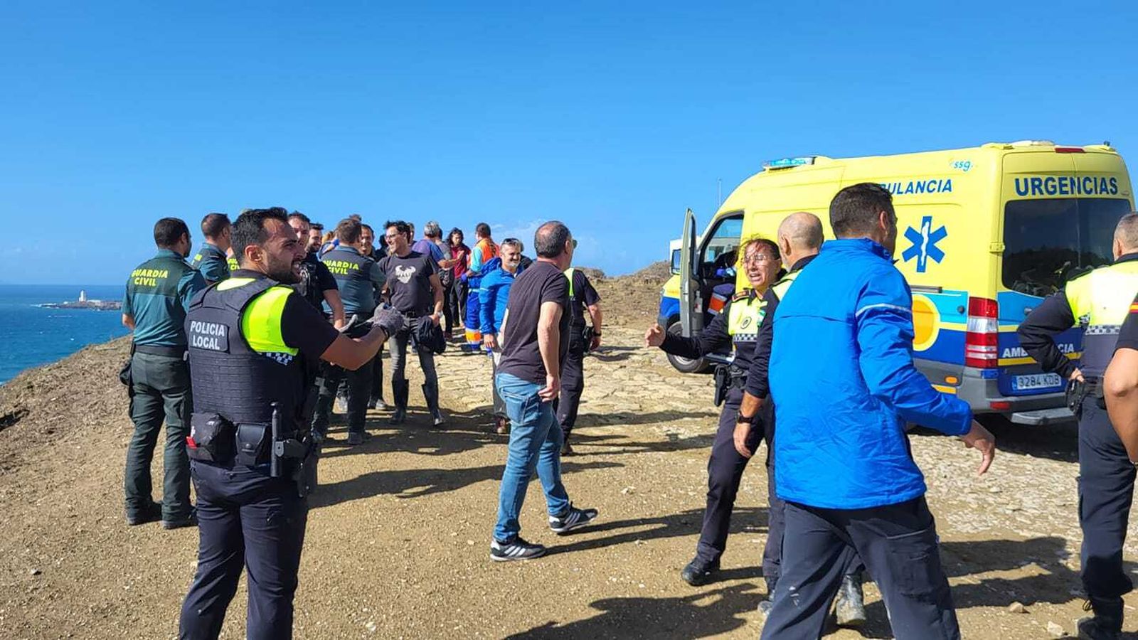 El dispositivo de búsqueda de Liliana Falco en la playa de La Caleta.