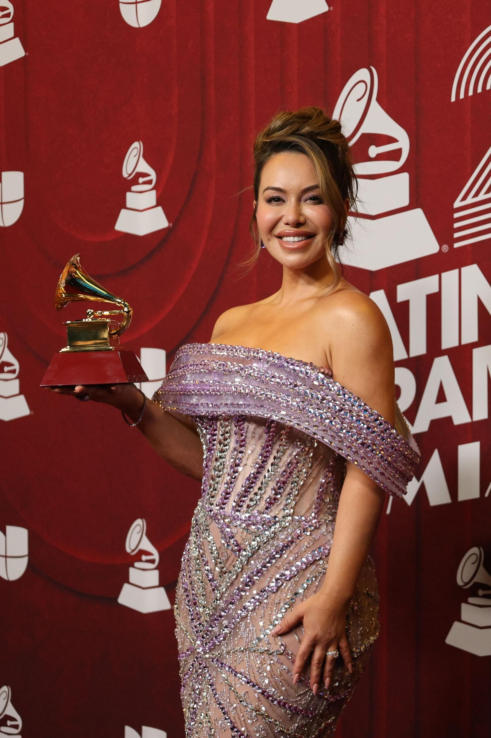 Todos los famosos, tendencias y curiosidades en la alfombra roja de la 25 edición de los Grammy Latinos