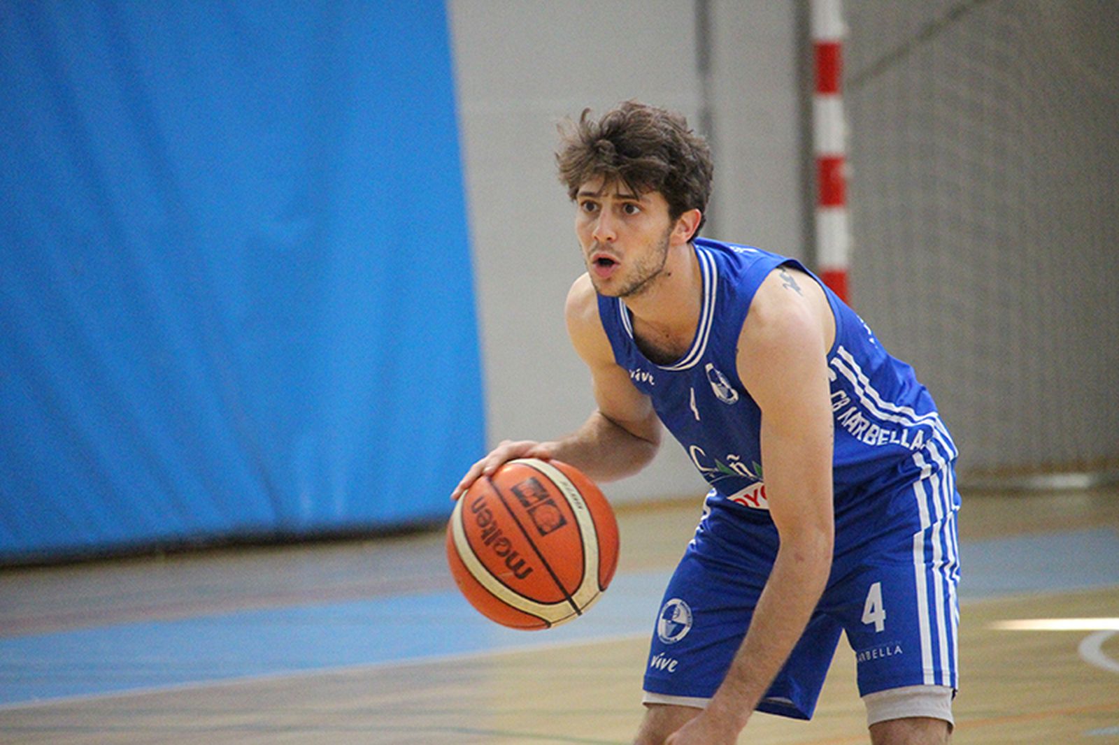 Pablo Imbroda, durante un partido.