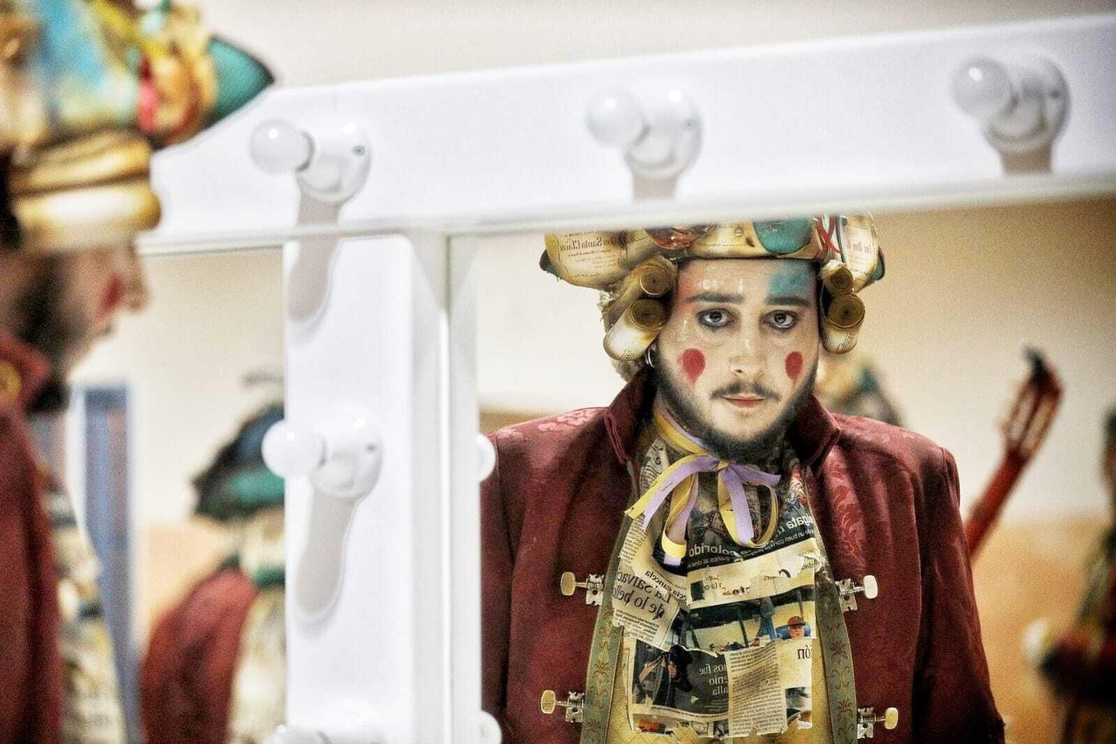 Comparsa 'Vuelve ya el 3x4'