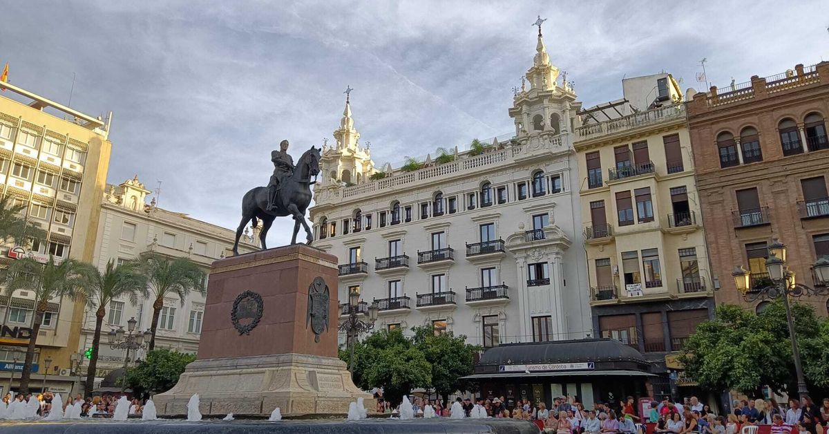 ¿De dónde viene el nombre de la Plaza de las Tendillas de Córdoba?