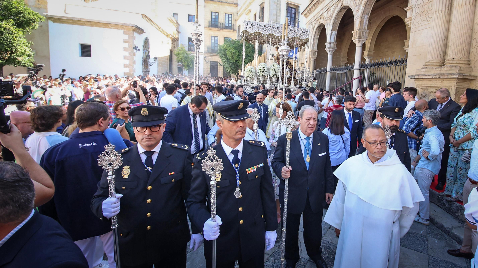 La Virgen de la Estrella ilumina las calles de Jerez La Virgen de la Estrella ilumina las calles de Jerez