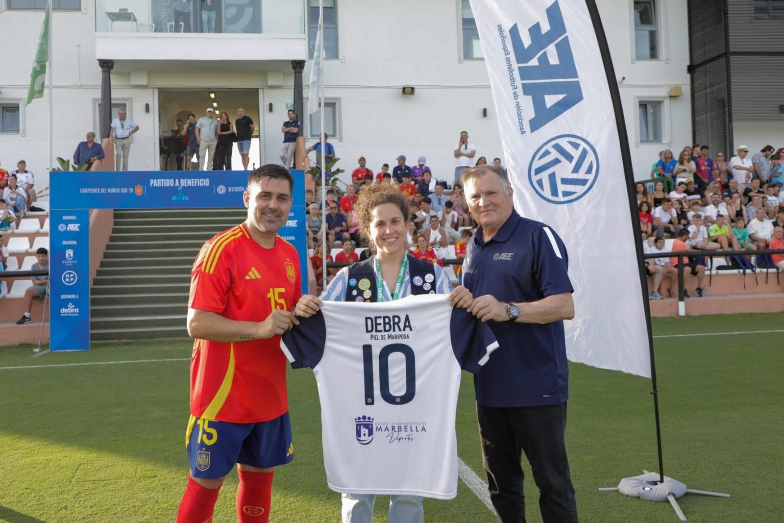 Leyendas e históricos en Marbella por una buena causa: Xavi, Marchena, Tamudo, Salva...