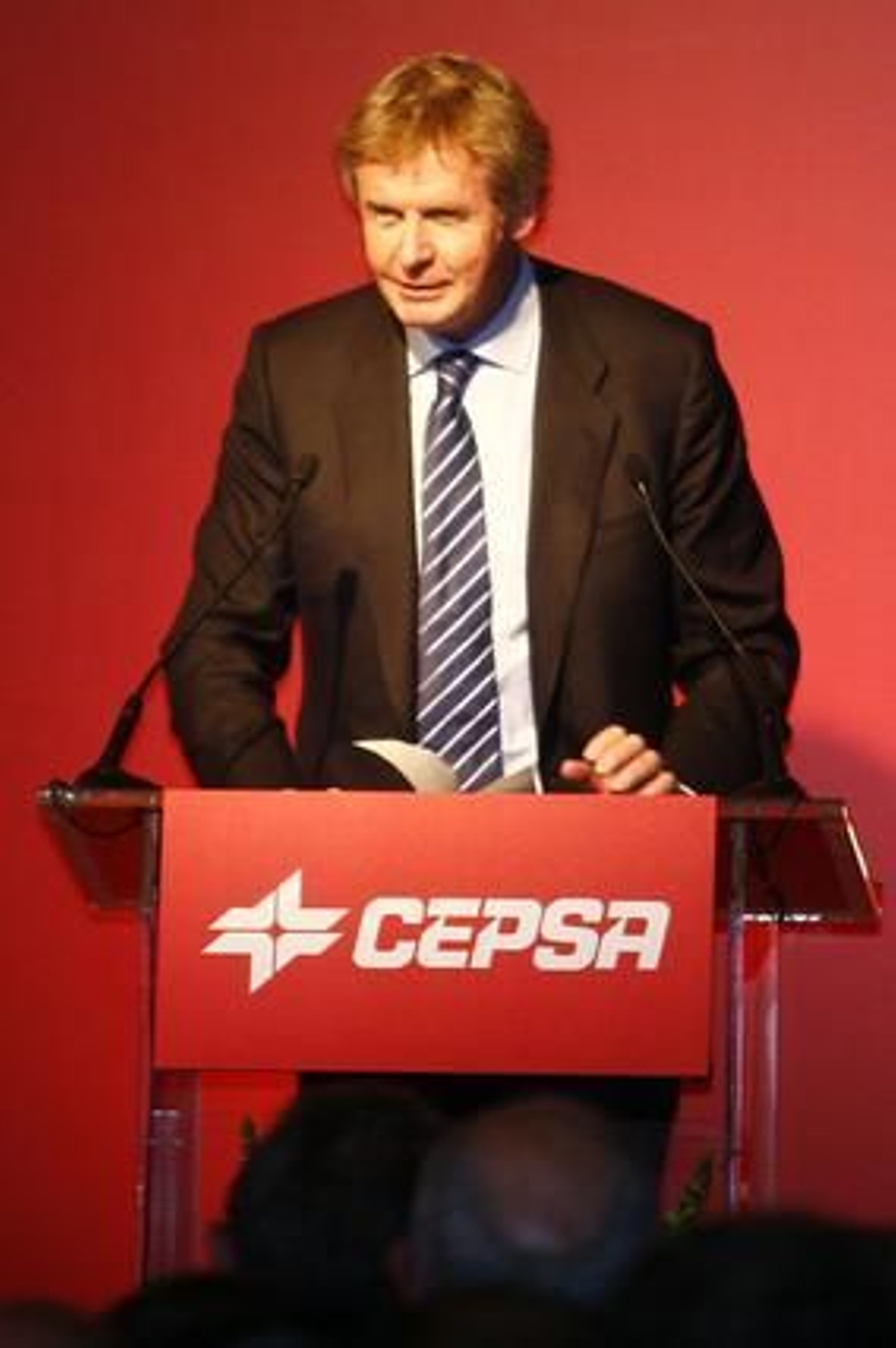 El rey Juan Carlos inaugura la ampliación de la refinería de Cepsa La Rábida. / Alberto Domínguez