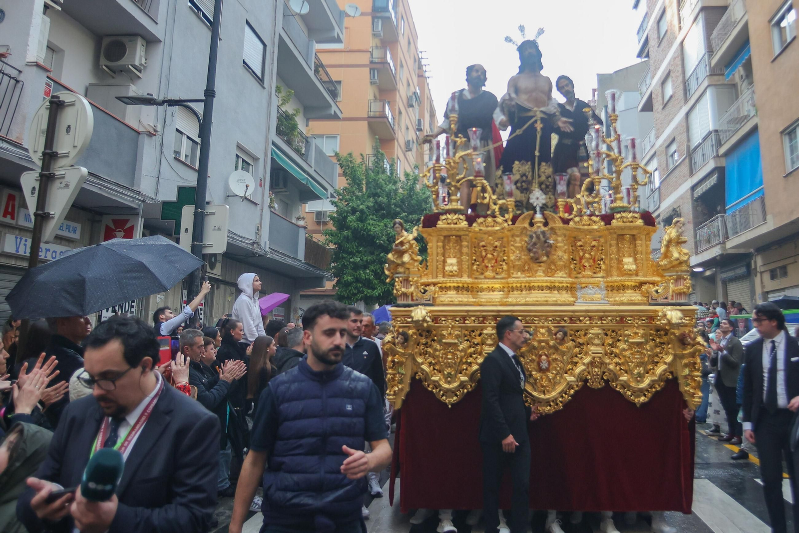 Así vivió Granada la suspensión de la Hermandad de Jesús Despojado 2025