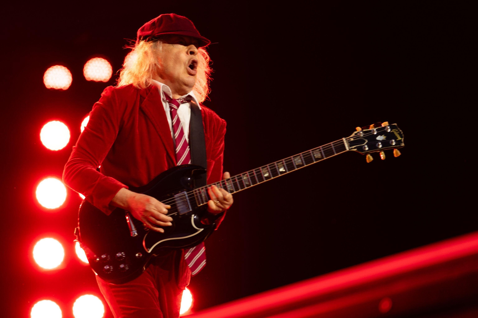 Las imágenes del primer concierto de AC/DC en Sevilla por su gira 'Power Up Tour 2024'