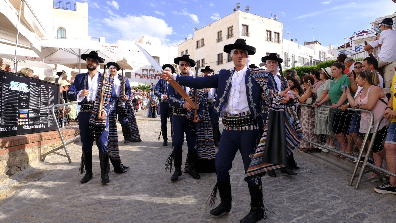 Imágenes del desfile de Moros y Cristianos 2023, en Mojácar