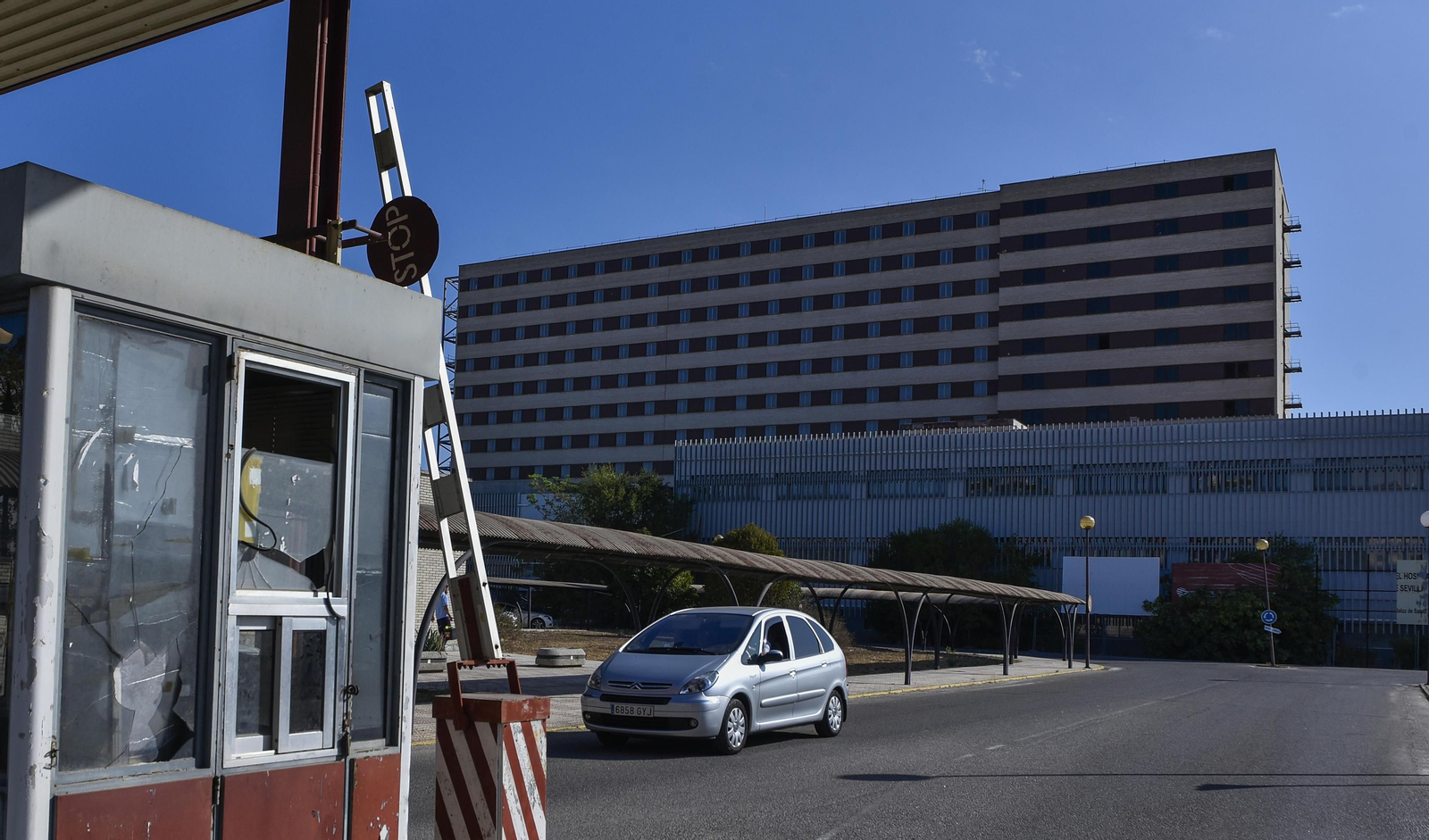 La fachada principal del antiguo Hospital Militar Vigil de Quiñones