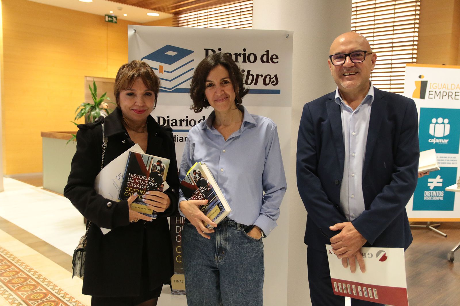 El Diario de los Libros, con Cristina Campos y su novela 'Historias de mujeres casadas'