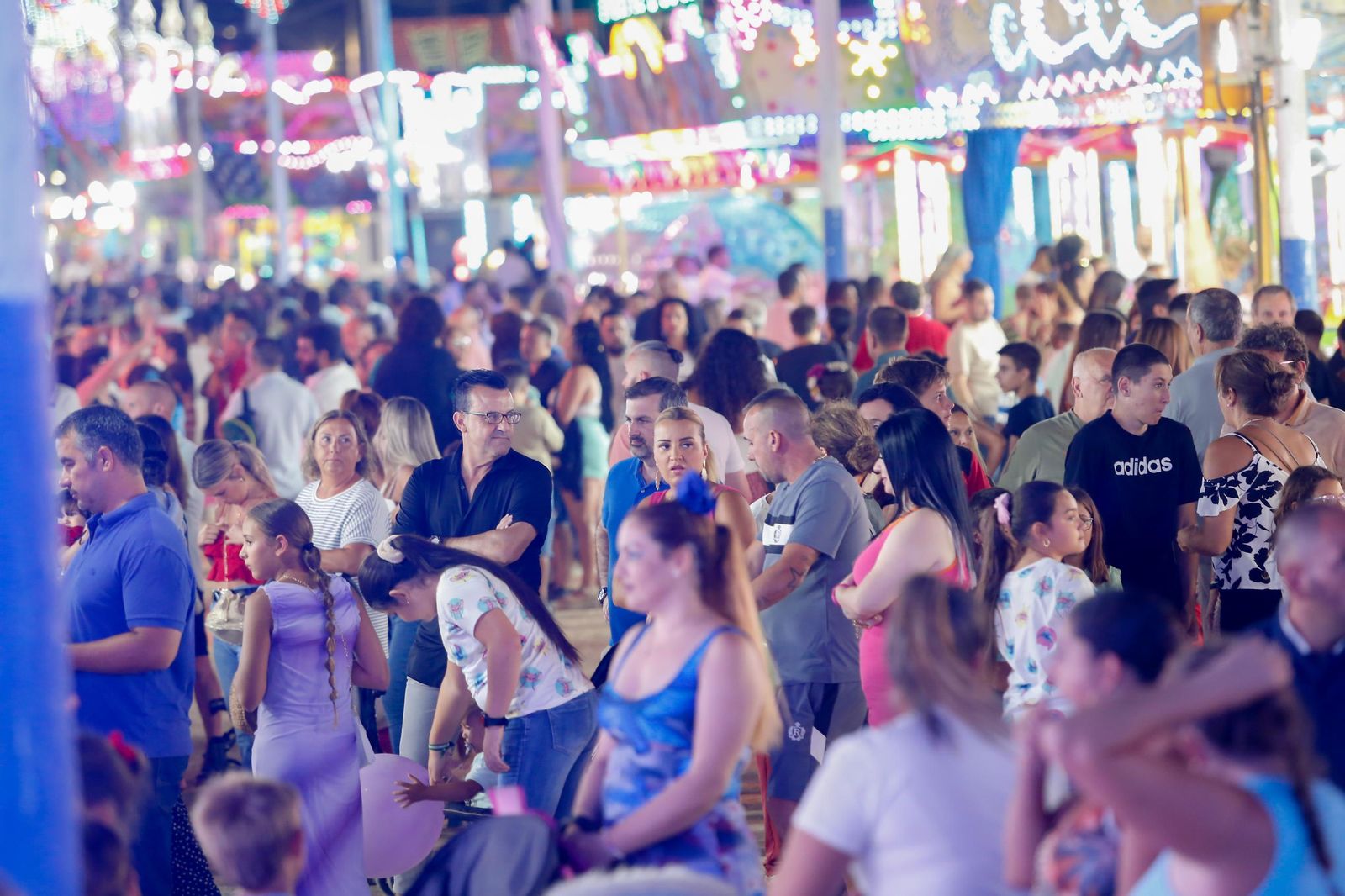 Búscate en las fotos del lunes en la Feria de La Línea