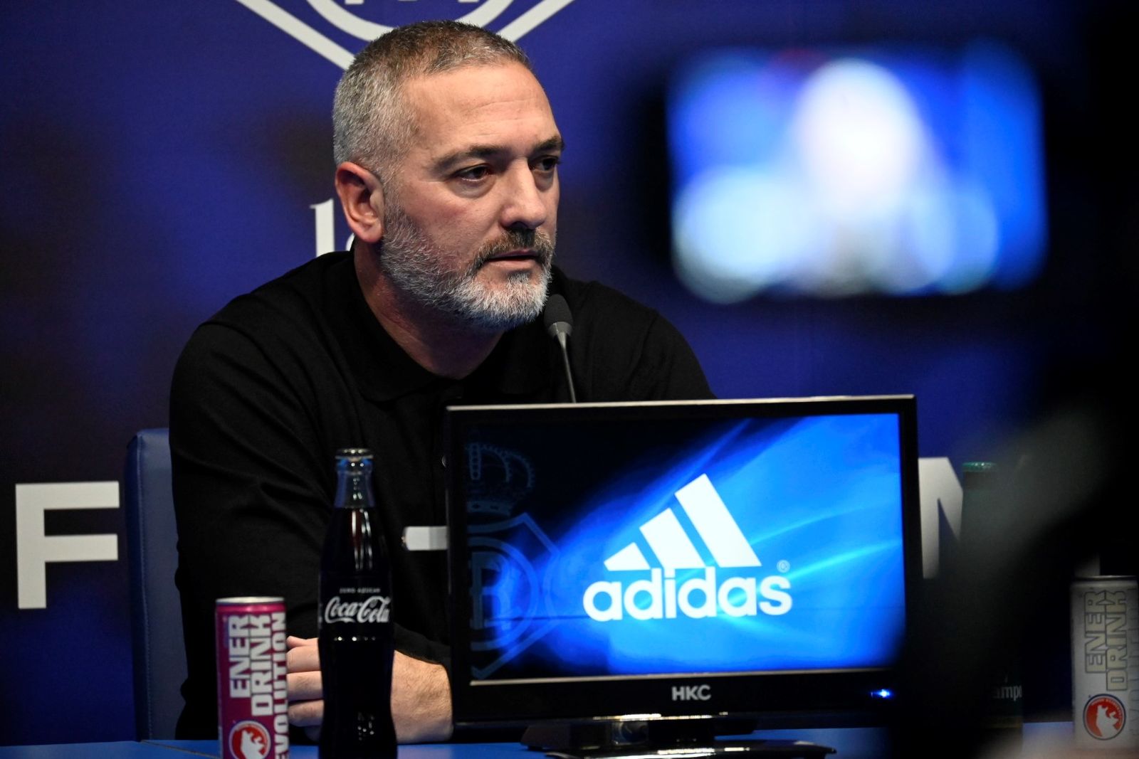 Arzu, durante una rueda de prensa esta temporada.