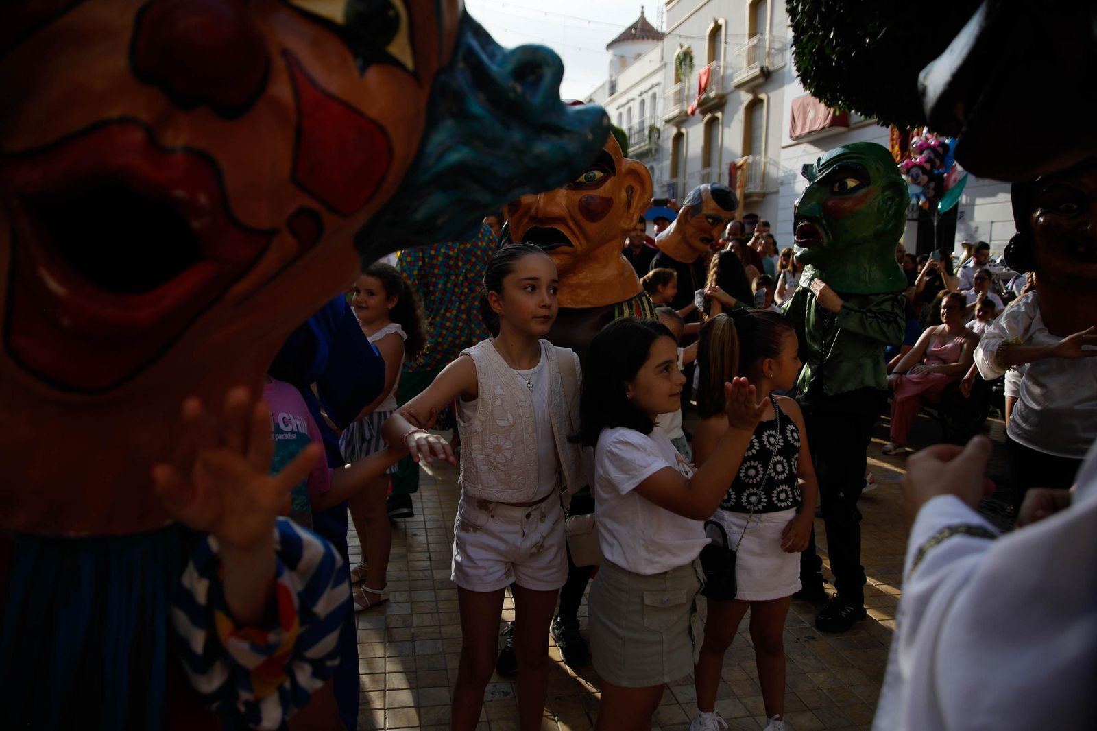 Desfile de Gigantes y Cabezudos de Vera, en imágenes