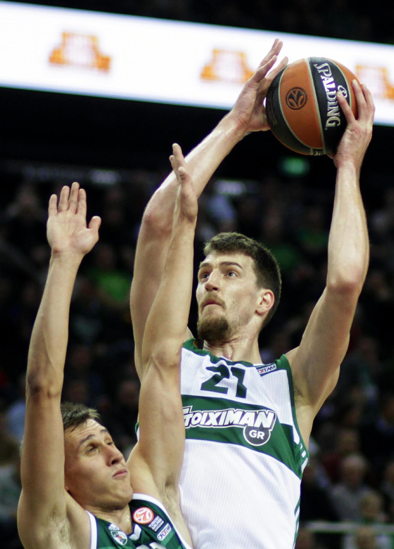 La carrera de Ognjen Kuzmic, en fotos
