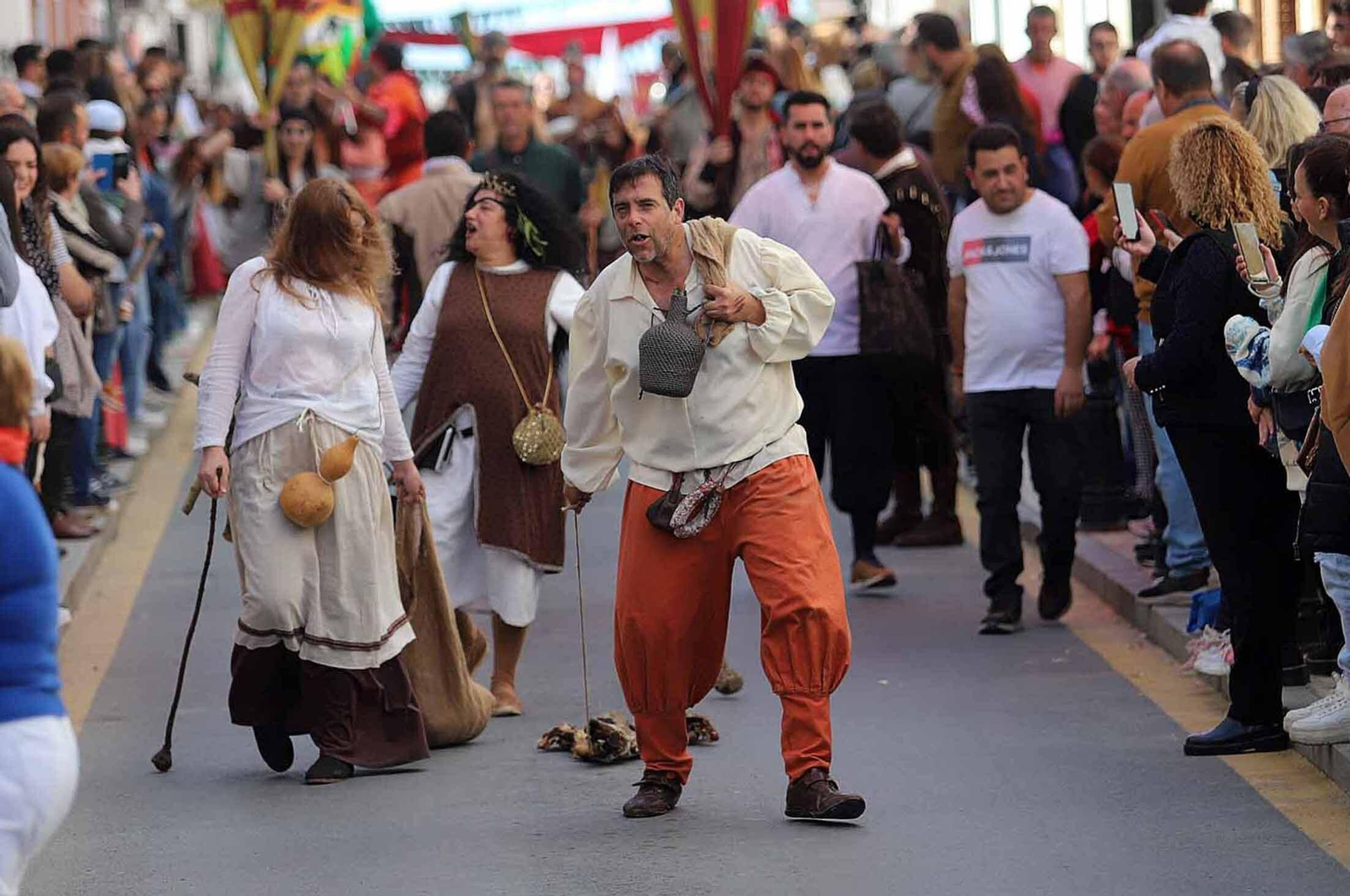 Imágenes del gran ambiente en la Feria Medieval de Palos de la Frontera, Huelva