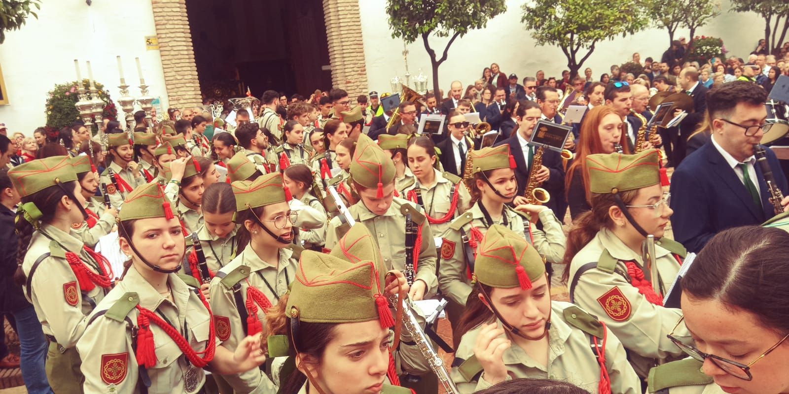 La amenaza de lluvia desluce el Domingo de Resurrección en Marbella