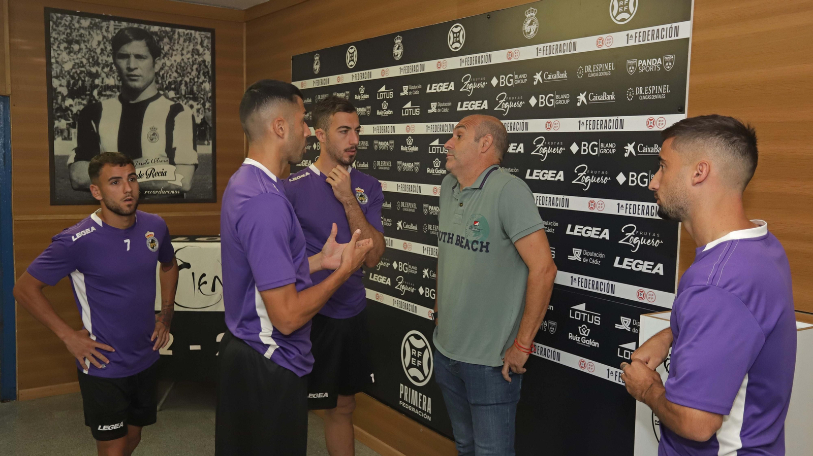 Fotos del cambio de entrenador en la Balona