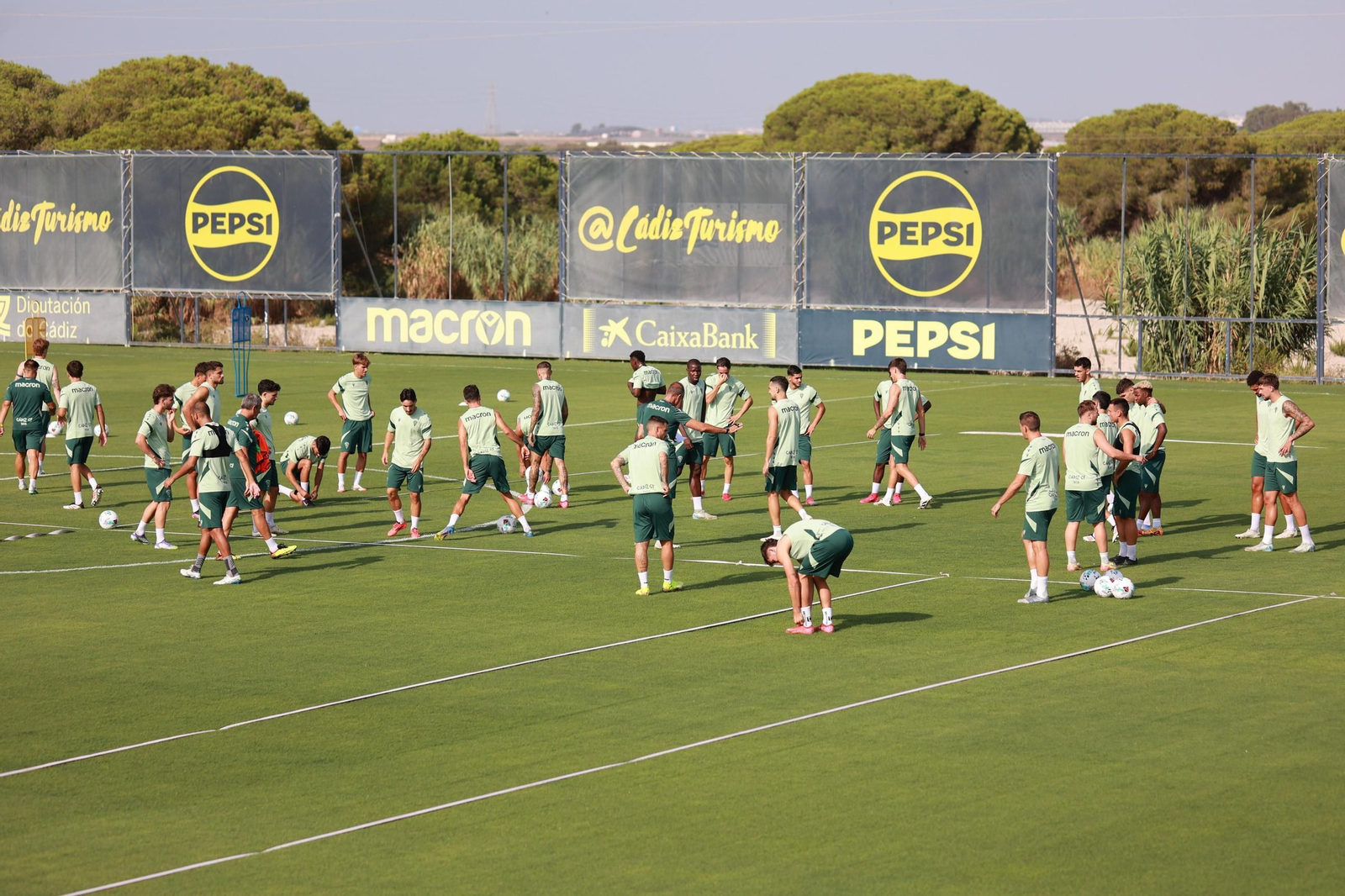 Un entrenamiento del Cádiz.
