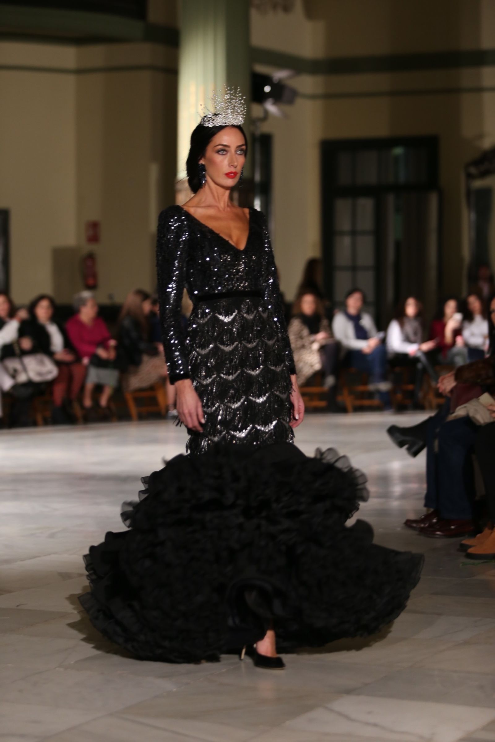 El traje de flamenca negro de 2019, sinónimo de elegancia