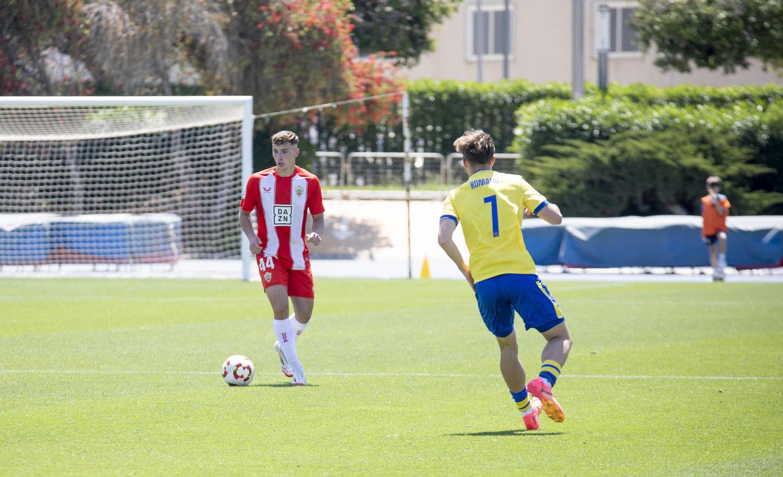 Partido de Segunda RFEF entre el Almería B y el Cádiz Mirandilla