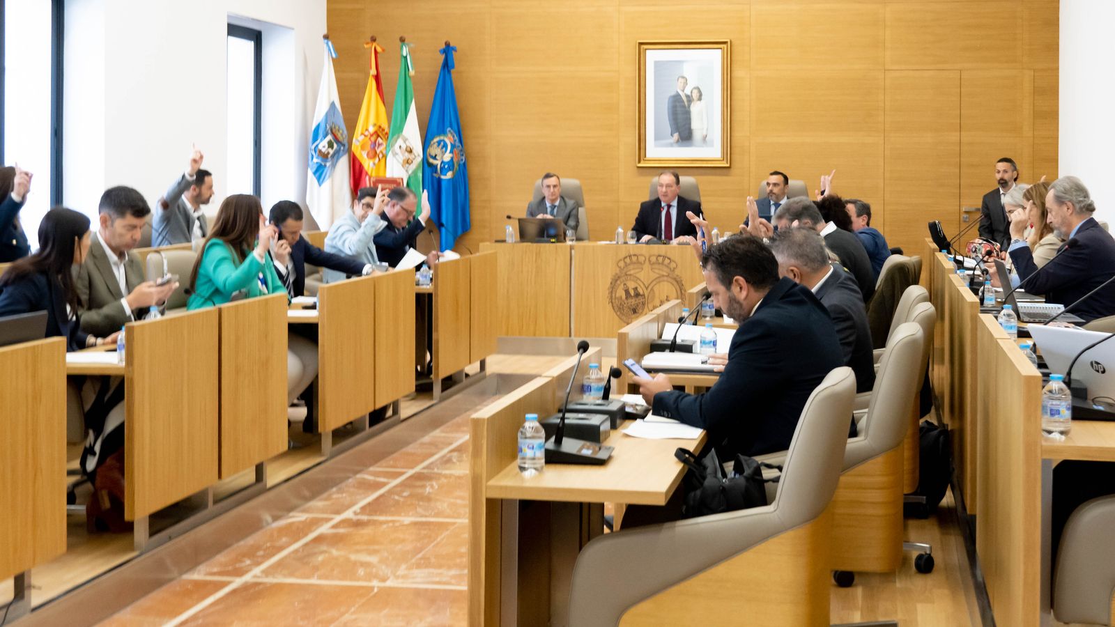 Pleno de la Diputación de Huelva celebrado este martes, 9 de abril