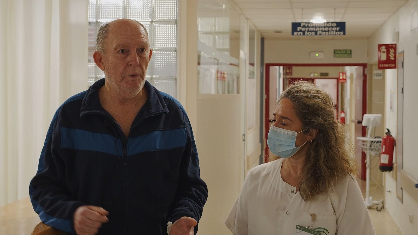 José Gómez Prieto, uno de los heridos del accidente de Adamuz, sale del Hospital Reina Sofía.