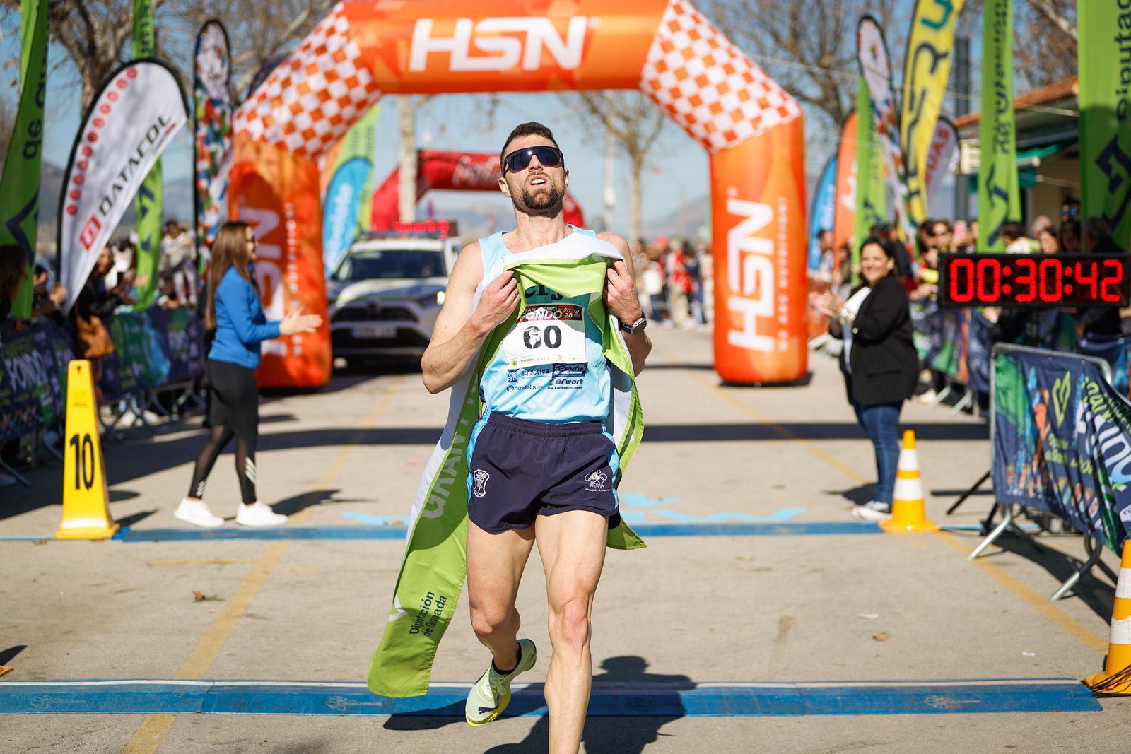 Encuéntrate en el inicio en Albolote del Gran Premio de Fondo de la Diputación