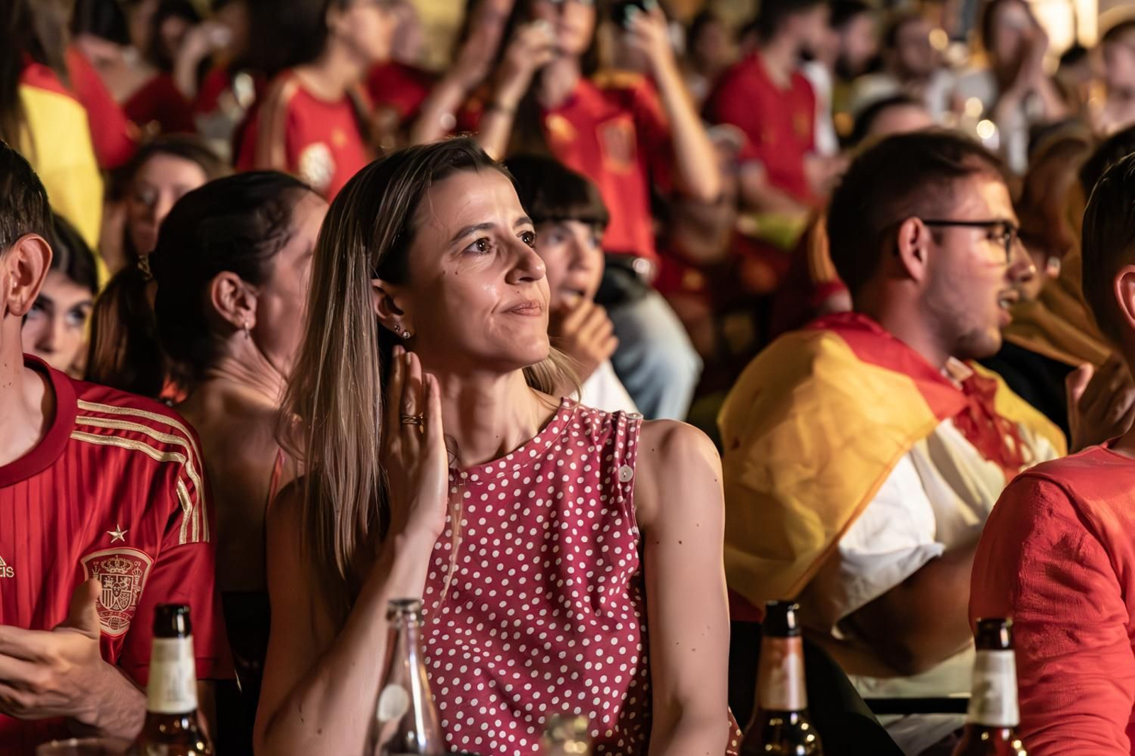 La euforia jiennense por la victoria de España, imágenes