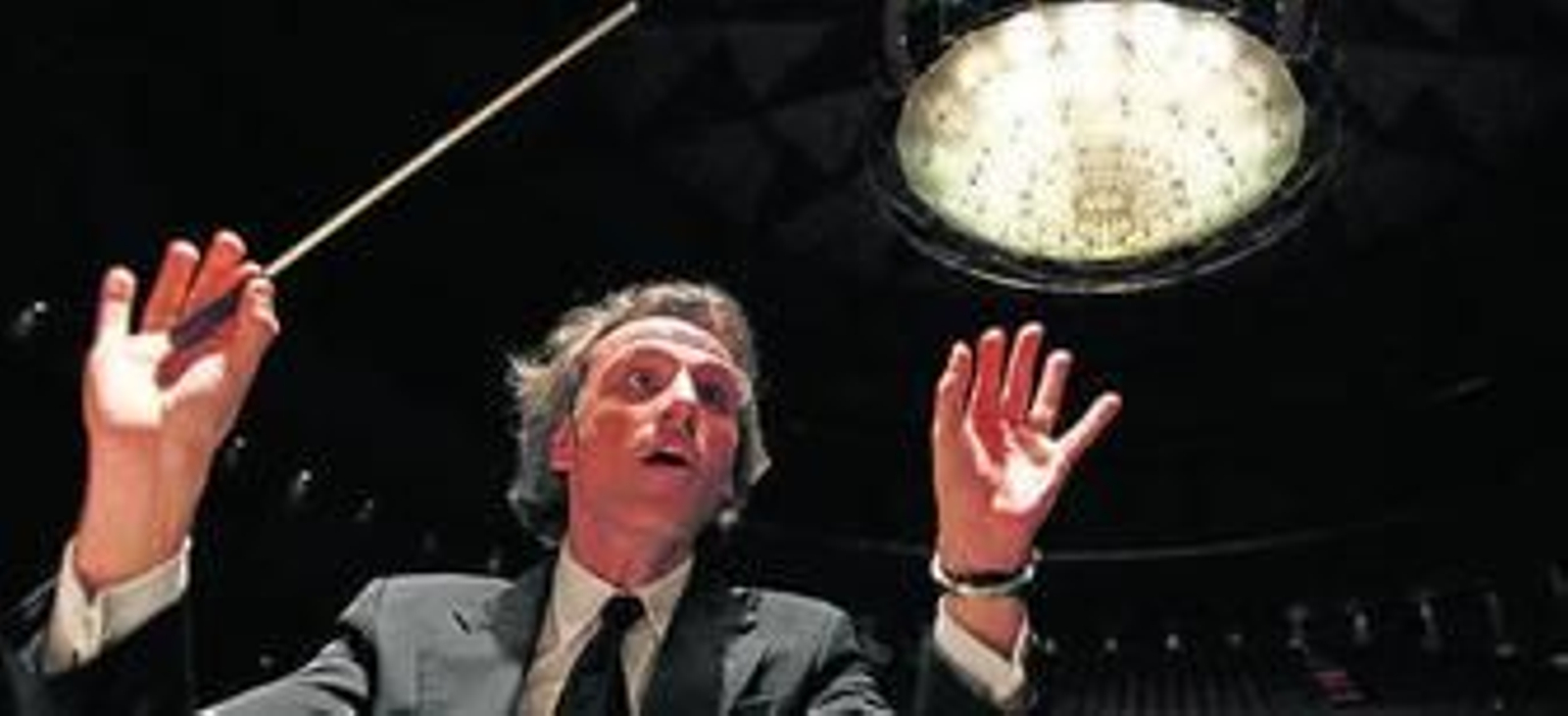 Pedro Halffter dirige a la Sinfónica en su décimo concierto de abono.