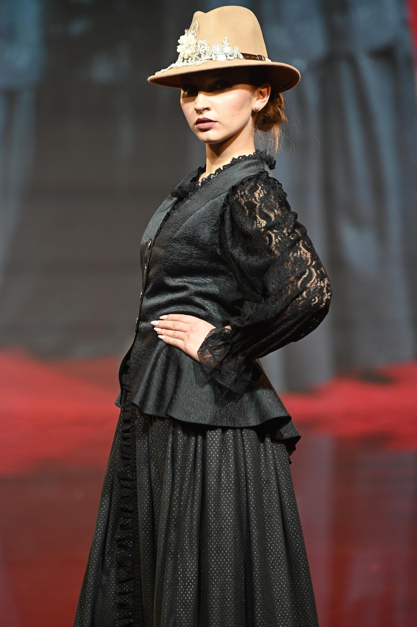 Huelva Flamenca 2025: Desfile de Carmen Gaona