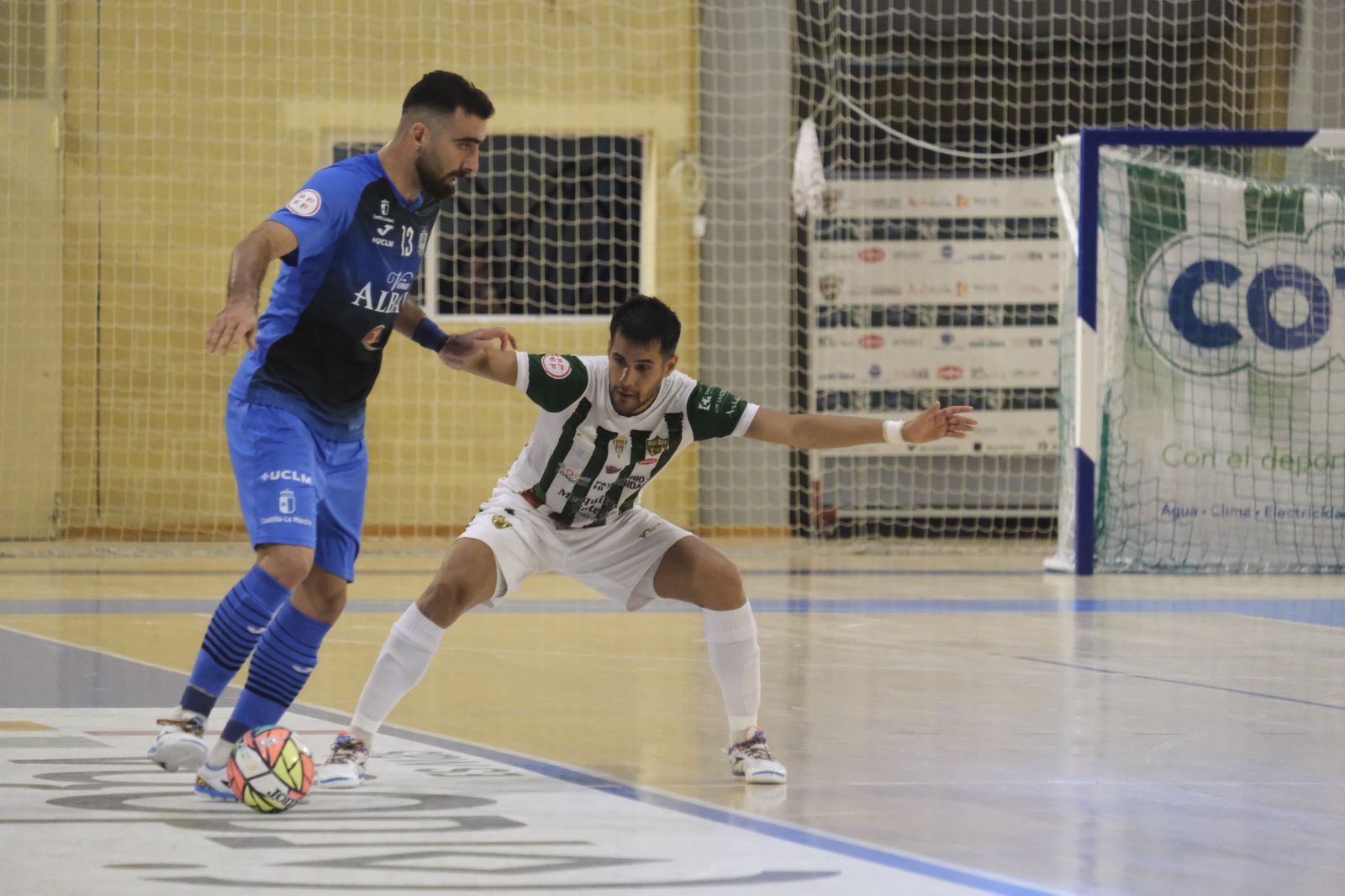 La victoria del Córdoba Futsal ante el Viña Albali Valdepeñas, en imágenes