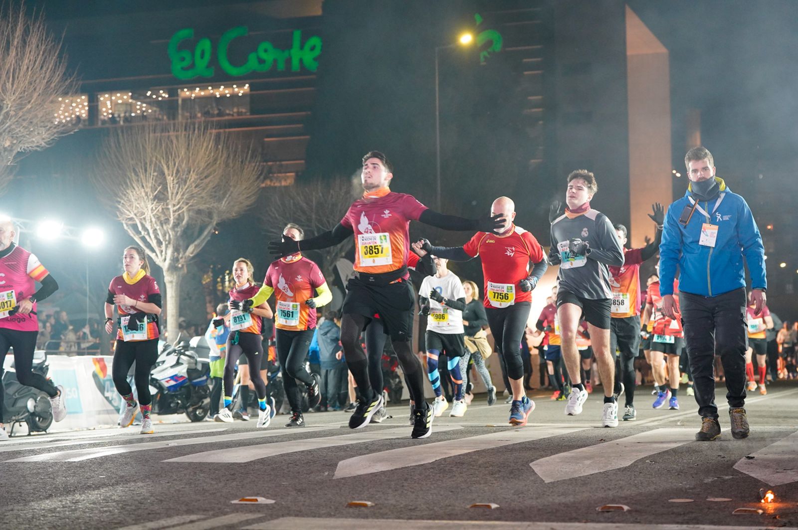 En imágenes: búscate en tu llegada a meta de la Carrera de San Antón 2026 (12)