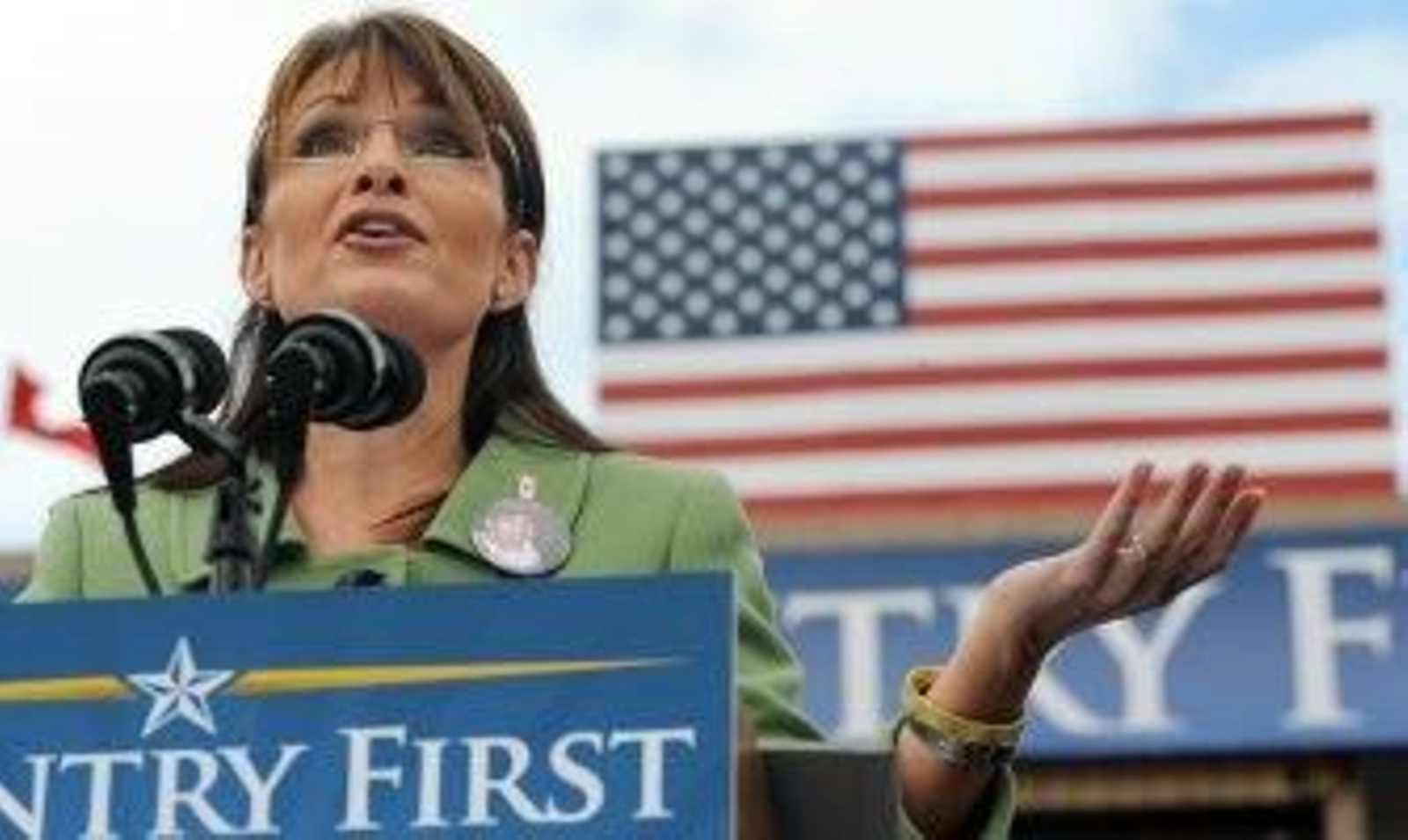 Palin acusa a Obama de haber tenido relaciones con terroristas Palin acusa a Obama de haber tenido relaciones con terroristas