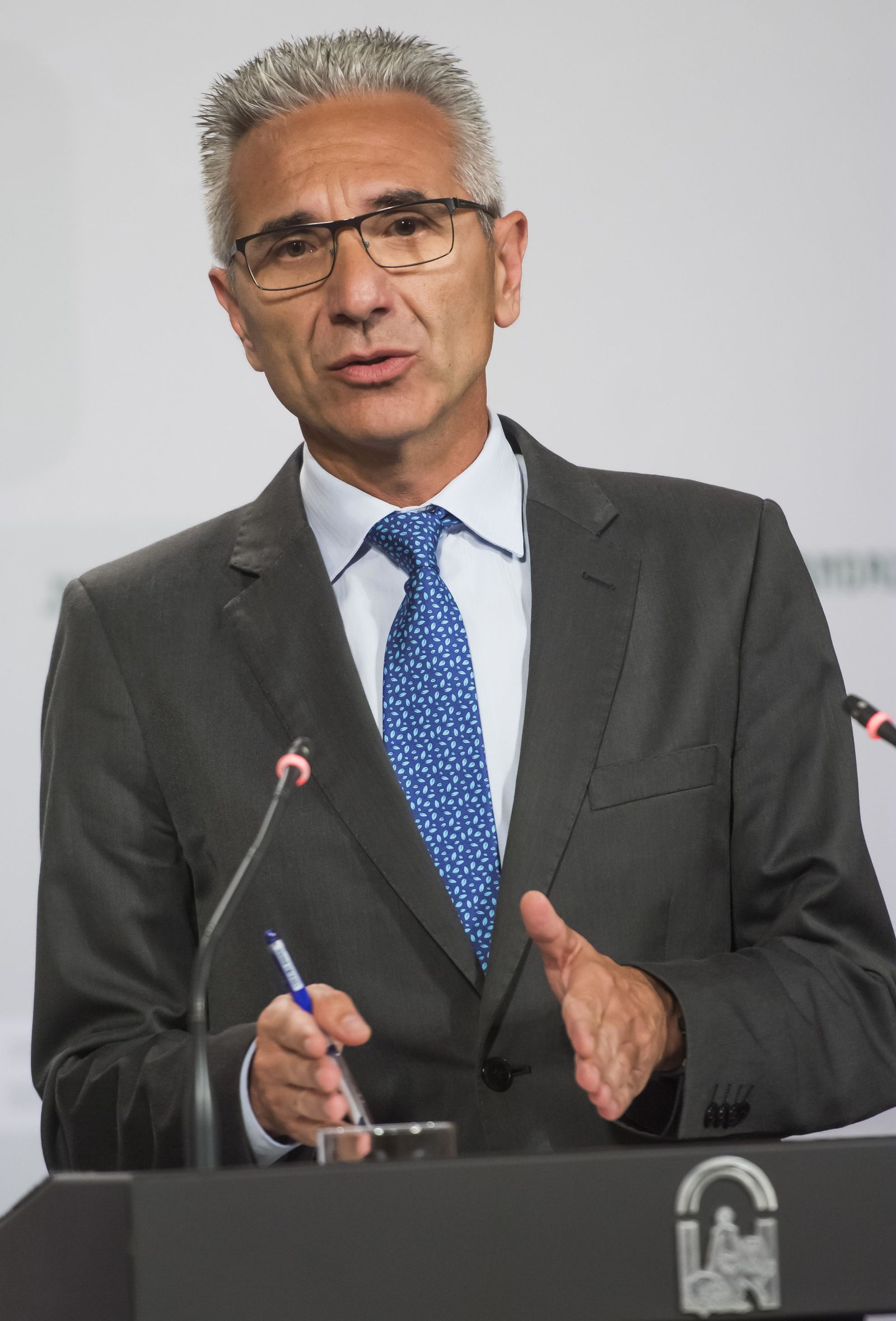 El portavoz del Ejecutivo Miguel Ángel Vázquez.