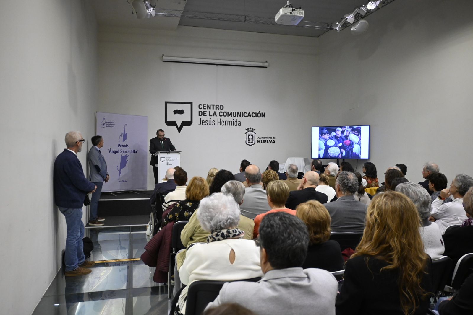 Las imágenes de la entrega del premio Ángel Serradilla 2024 en Huelva